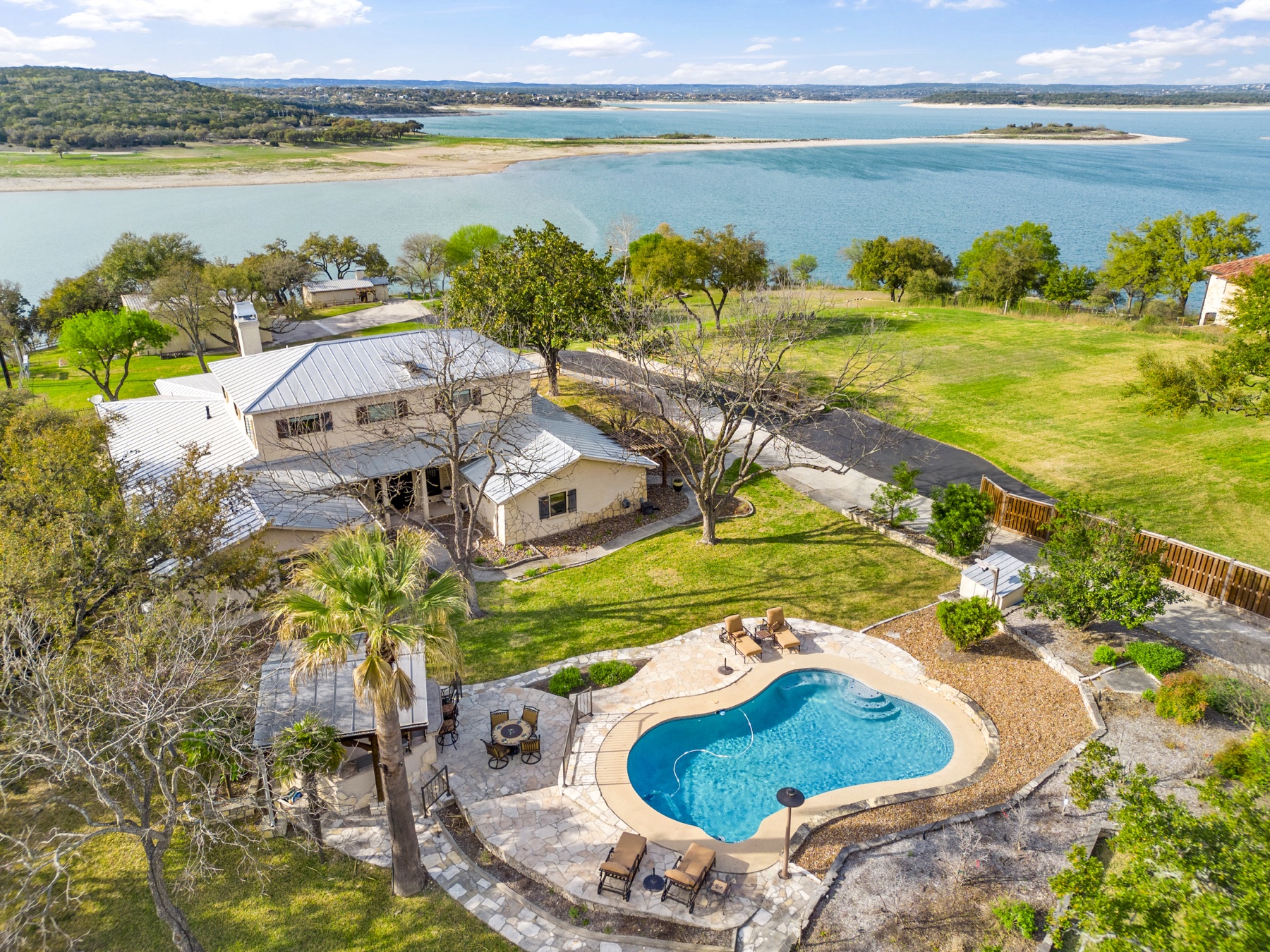 1155 Blue Water luxury lakefront property in Canyon Lake, Texas